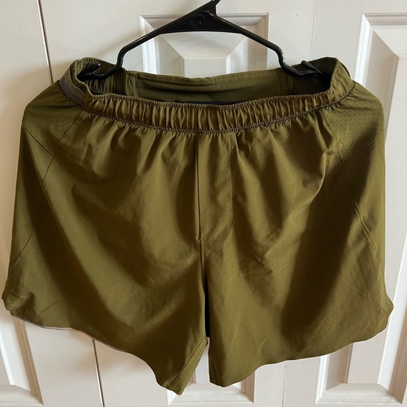 Men’s lulu Surge Short 6” with liner — Green, Size S - Picture 1 of 13